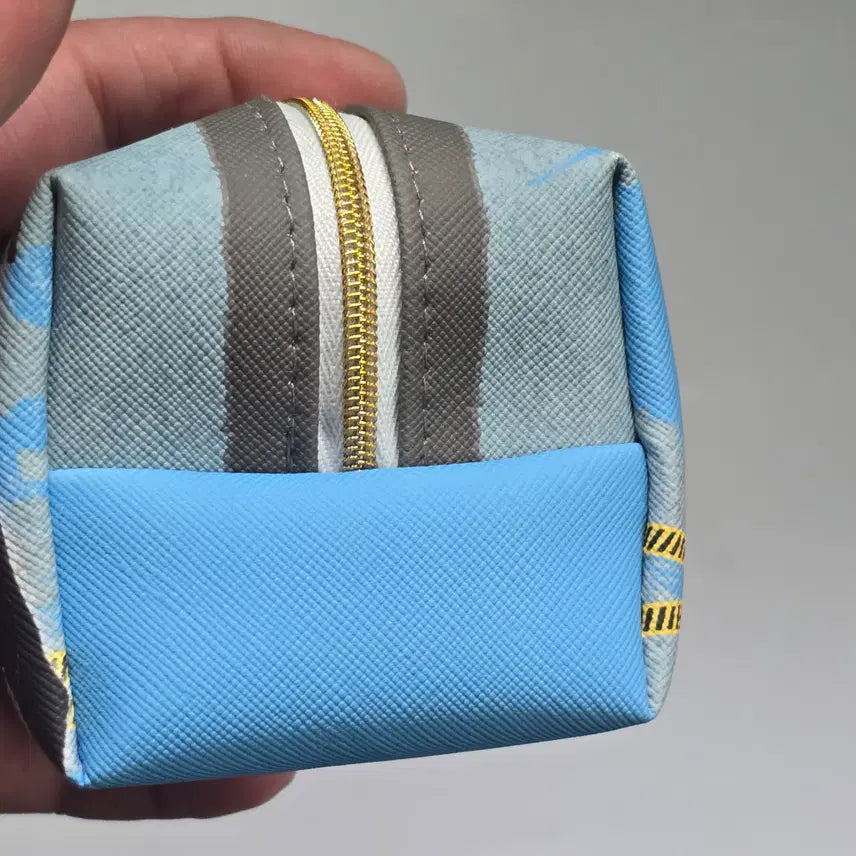 [BUNJANG] Jujutsu Kaisen Gojo Satoru Official Square Pouch Coin Holder / 주술회전 고죠 사토루 공식 사각 파우치 동전지갑 코인 홀더