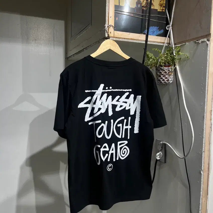 [BUNJANG] Stussy Tough Gear Printed Short Sleeve T-shirt / Stussy 스투시 tough gear 프린팅 반팔 티셔츠