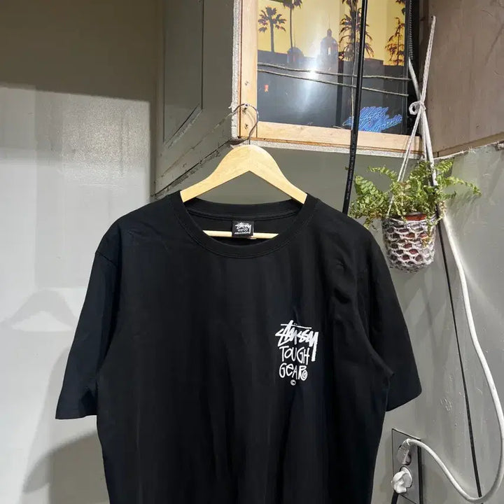 [BUNJANG] Stussy Tough Gear Printed Short Sleeve T-shirt / Stussy 스투시 tough gear 프린팅 반팔 티셔츠
