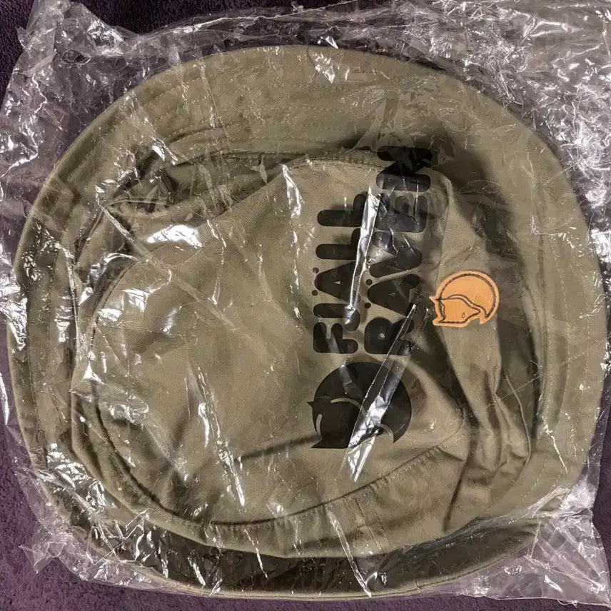 [SOLD OUT] 피엘라벤 키루나 버킷햇 카키색 L사이즈