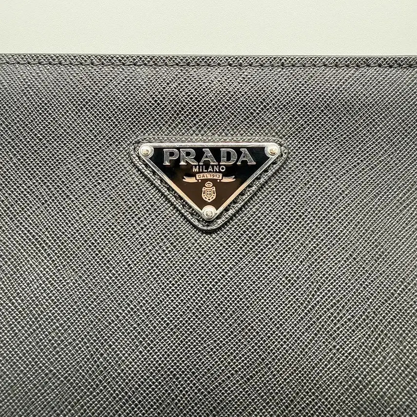 [BUNJANG] Prada Saffiano Leather Clutch Bag 2VN003 Black / [프라다] 남성 클러치백 2VN003 사피아노 블랙 / A+급