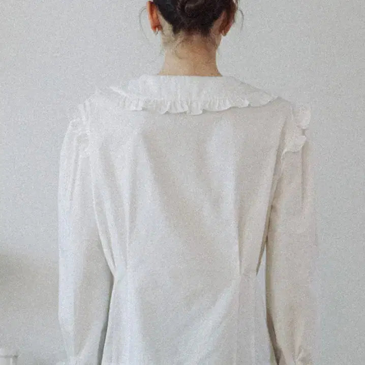 [BUNJANG] Voca Vaca Joie Ruffle Blouse / 보카바카 조이 러플 블라우스