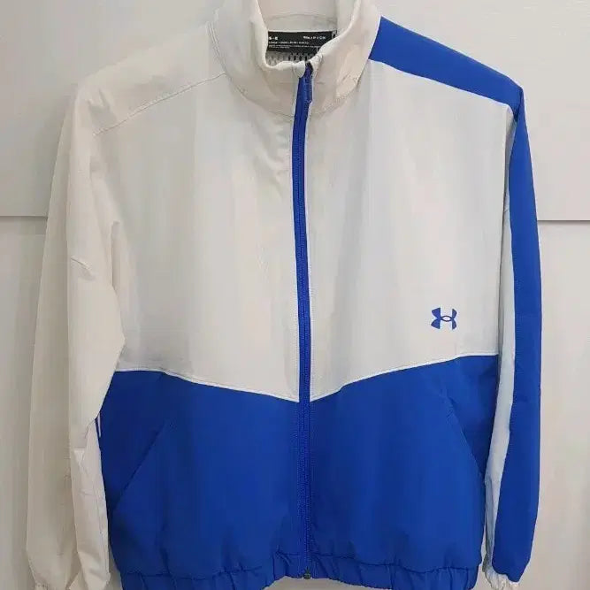 [SOLD OUT] 언더아머바람막이 점퍼 s