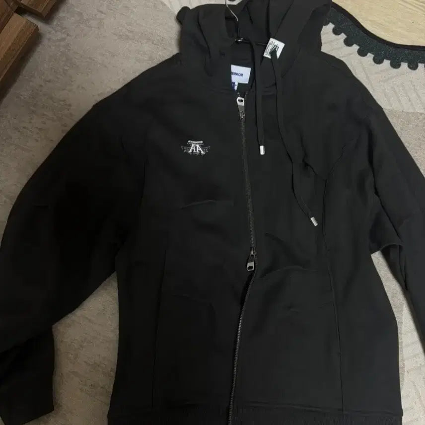 [SOLD OUT] 아더에러 놀크 로고 후드집업 카키 m사이즈