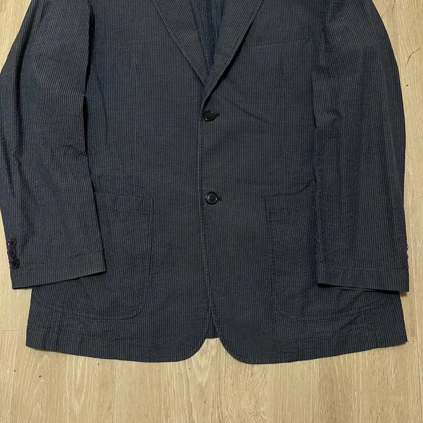 [BUNJANG] Cambridge Members Seersucker Striped Blazer Jacket [Charcoal] L/100 / 캠브릿지 멤버스 시어서커 스트라이프 블레이저 정장자켓 [차콜] L/100