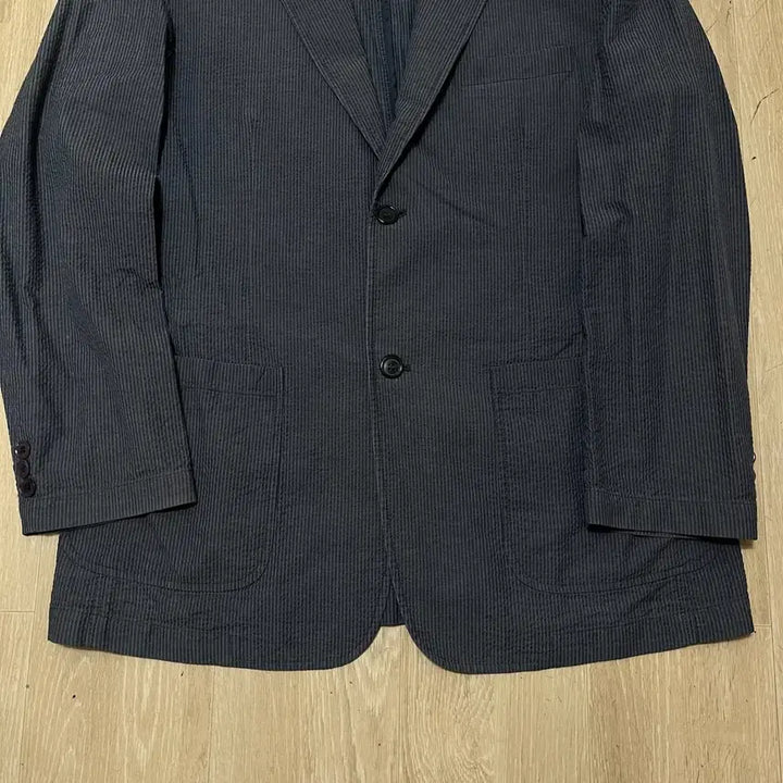 [BUNJANG] Cambridge Members Seersucker Striped Blazer Jacket [Charcoal] L/100 / 캠브릿지 멤버스 시어서커 스트라이프 블레이저 정장자켓 [차콜] L/100