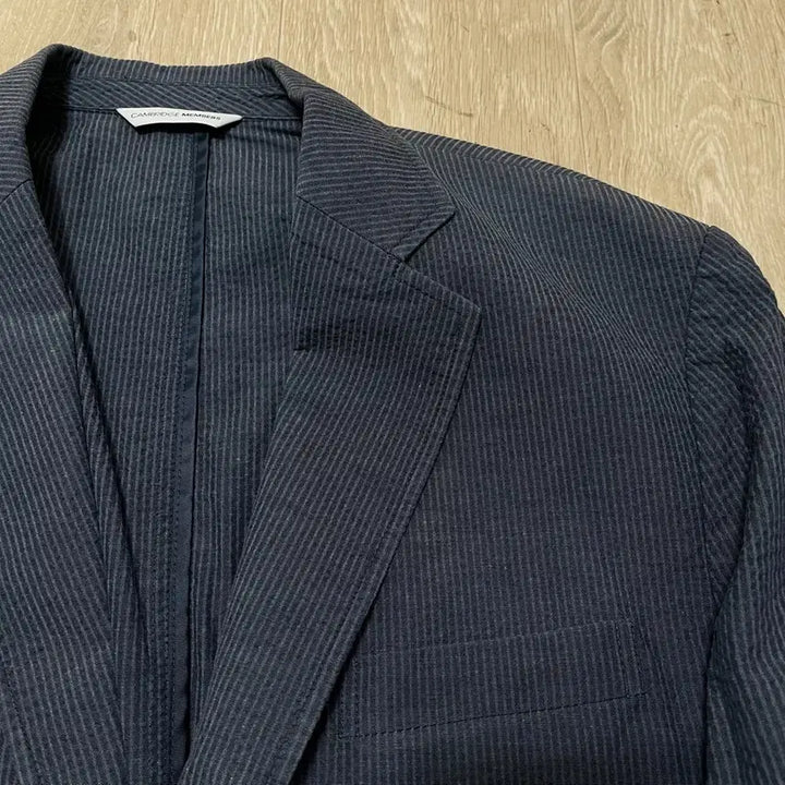 [BUNJANG] Cambridge Members Seersucker Striped Blazer Jacket [Charcoal] L/100 / 캠브릿지 멤버스 시어서커 스트라이프 블레이저 정장자켓 [차콜] L/100