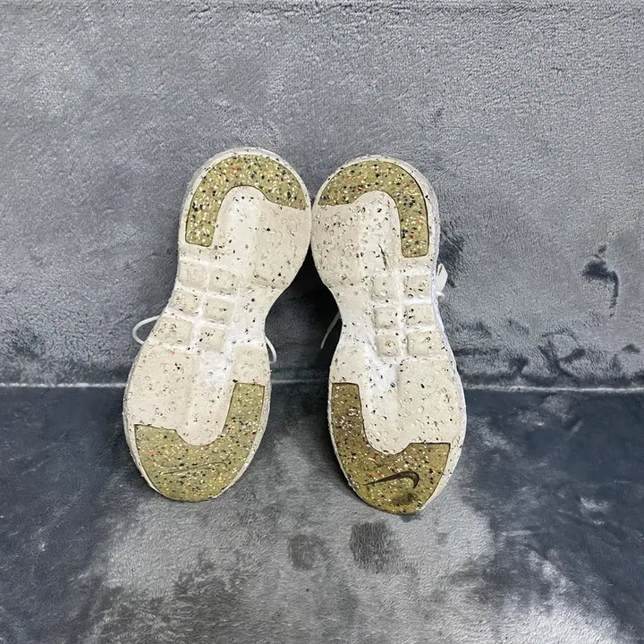 [SOLD OUT] 나이키 운동화 275