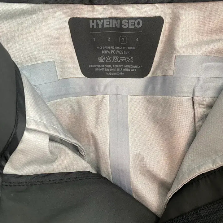 [SOLD OUT] 혜인서 24ss 쉘팬츠 블랙 3사이즈 판매합니다.