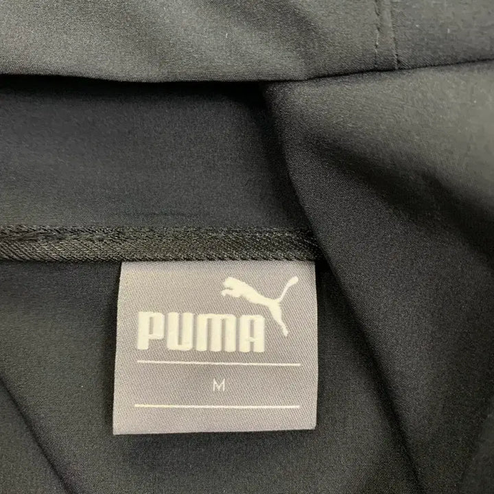 [BUNJANG] Puma Black Hooded Windbreaker Jacket (Size M) / 퓨마 블랙 후드 바람막이 M