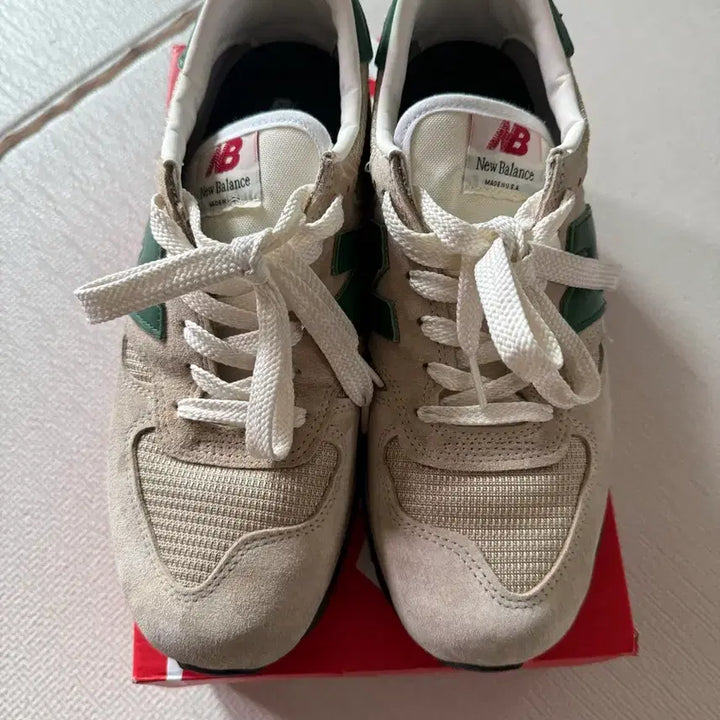[BUNJANG] New Balance v1 Green Sneakers / 뉴발란스v1 탄 그린