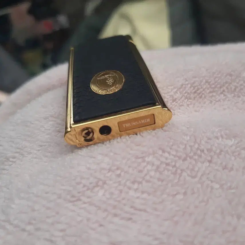 [BUNJANG] Trussardi Vintage Lighter / [빈티지]트루사르디 고급 라이터 (중고,수집용 기타)