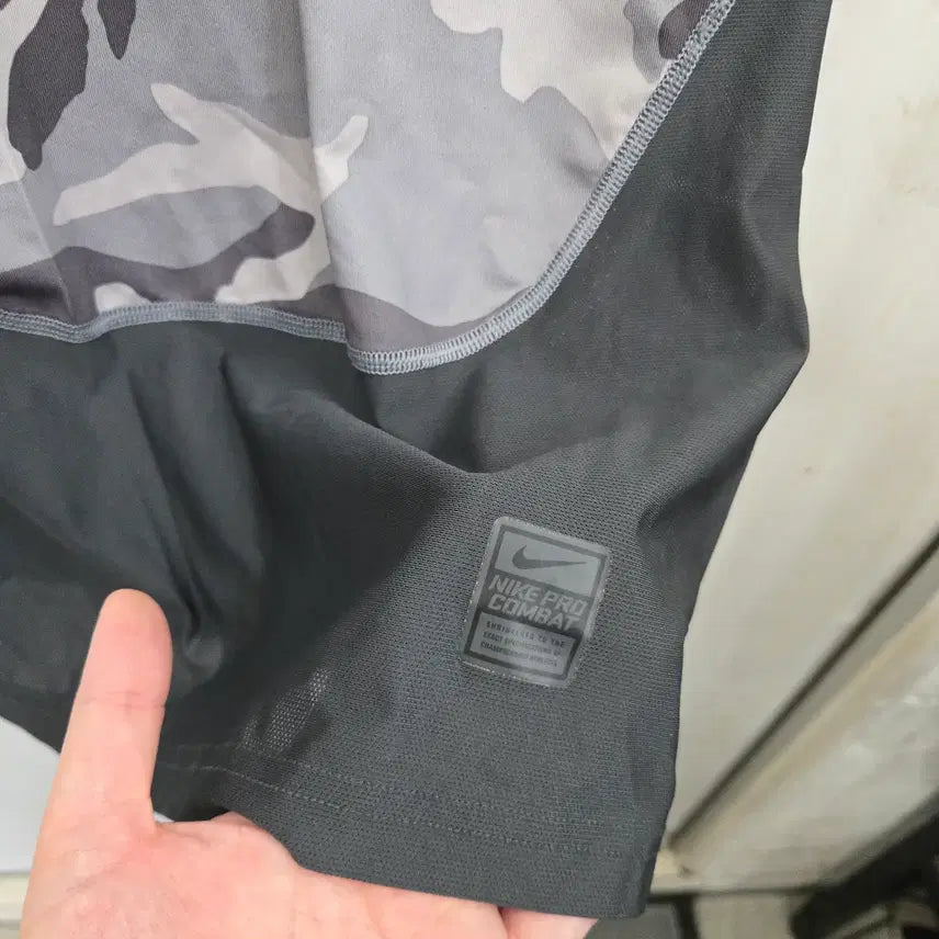 [SOLD OUT] M,95 )) NIKE 나이키 카모 프로컴뱃 반팔티셔츠! 달라붙는핏~