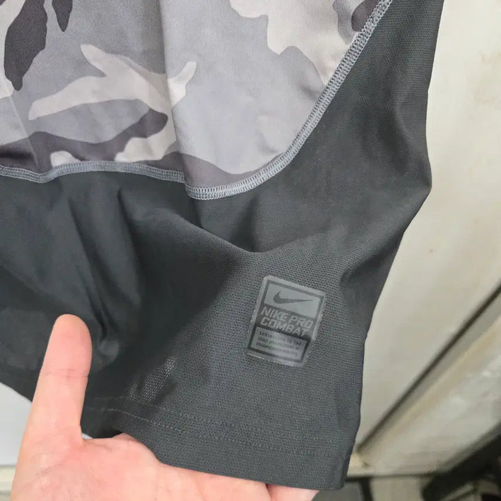 [SOLD OUT] M,95 )) NIKE 나이키 카모 프로컴뱃 반팔티셔츠! 달라붙는핏~
