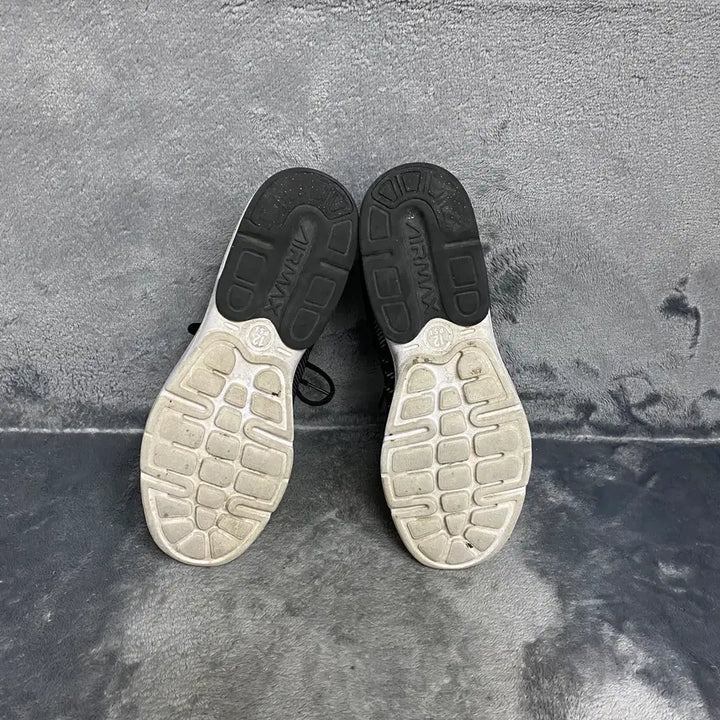 [SOLD OUT] 나이키 에어 운동화 280