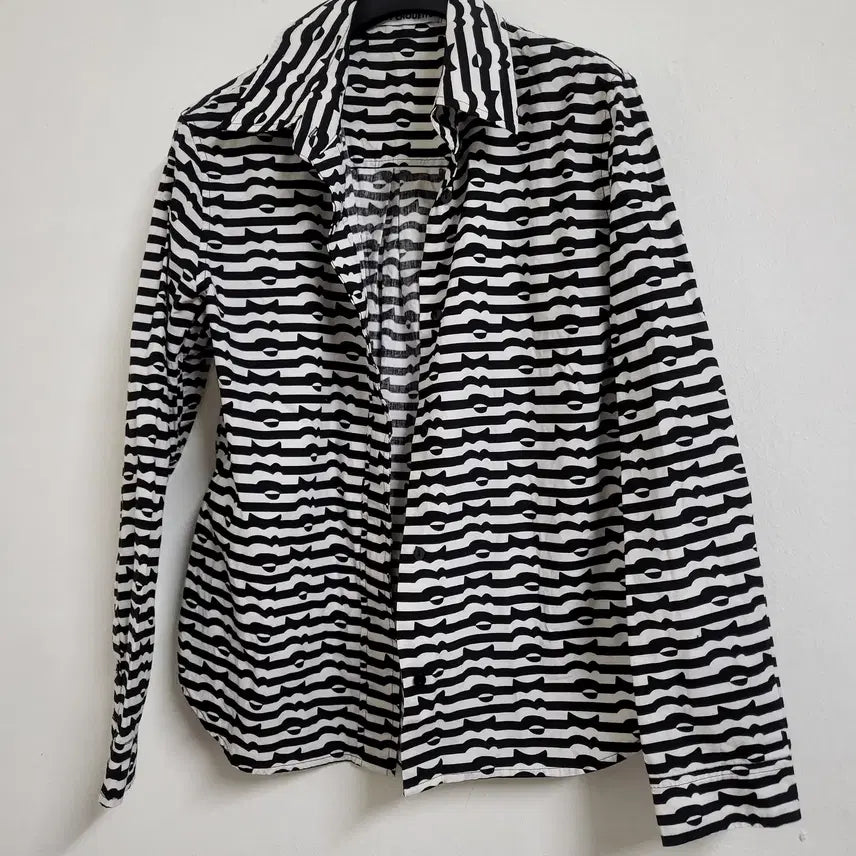 [BUNJANG] Lucky Chouette Cotton Shirt (Size 36) / 럭키슈에뜨 셔츠(55)