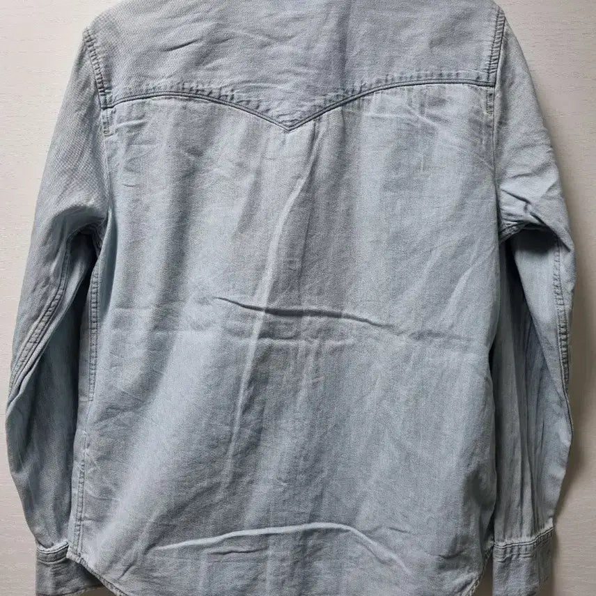 [SOLD OUT] 리바이스 데님 셔츠 M