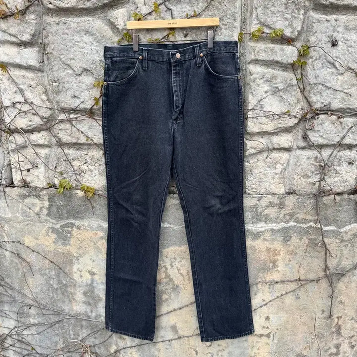[BUNJANG] Wrangler 936 Black Cowboy Cut Denim Pants / 90s 랭글러 빈티지 936 블랙 카우보이컷 데님 팬츠 35 517