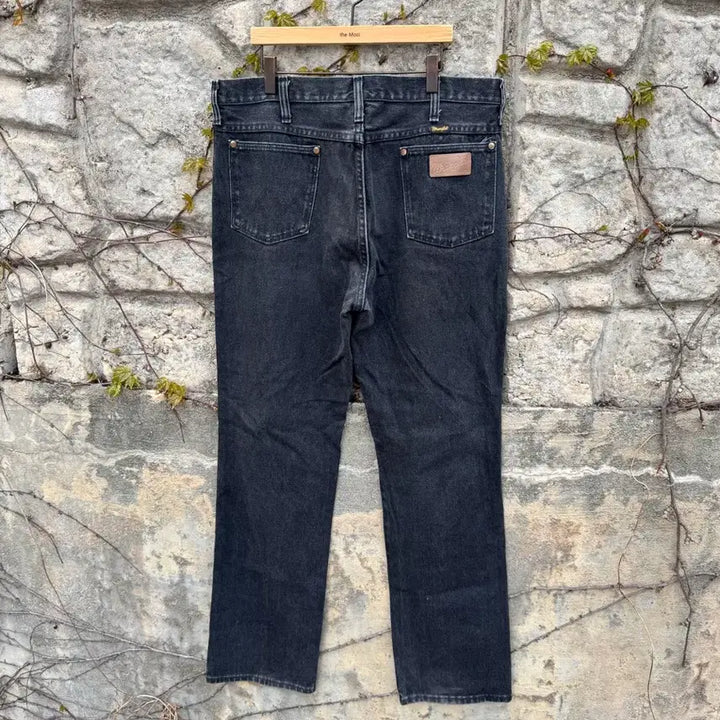[BUNJANG] Wrangler 936 Black Cowboy Cut Denim Pants / 90s 랭글러 빈티지 936 블랙 카우보이컷 데님 팬츠 35 517