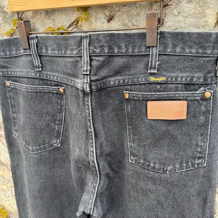 [BUNJANG] Wrangler 936 Black Cowboy Cut Denim Pants / 90s 랭글러 빈티지 936 블랙 카우보이컷 데님 팬츠 35 517