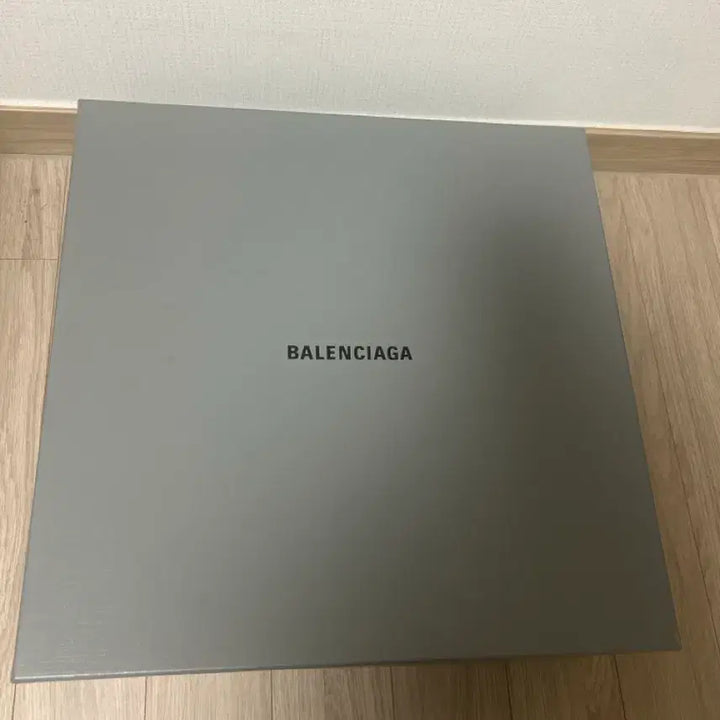 [SOLD OUT] 발렌시아가 트루퍼 러버부츠 42(270사이즈) 블랙