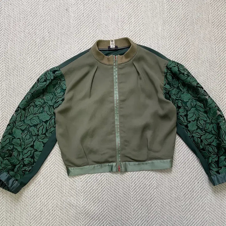 [BUNJANG] Rosier Floral Lace Sleeve Zip-up Jacket / 빈티지 Rosier 플로럴 레이스 슬리브 배색 집업 자켓