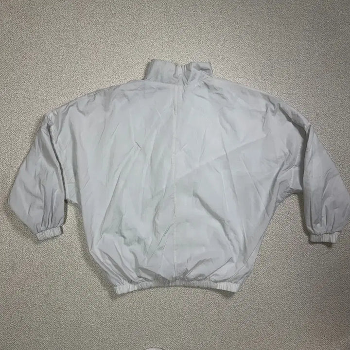 [SOLD OUT] 나이키 L 에센셜 우븐 자켓