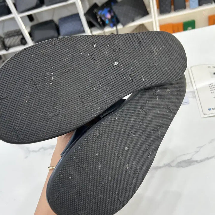 [BUNJANG] Hermes Izmir Slippers Black / [44/밑창보강완료]에르메스 이즈미르 슬리퍼 블랙