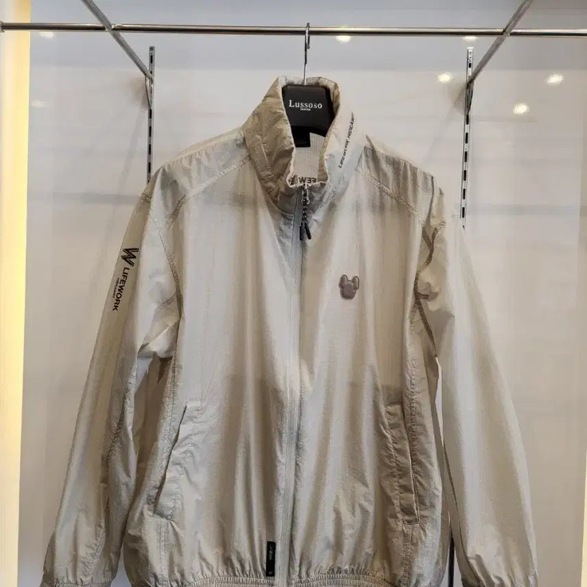[SOLD OUT] 라이프워크 바람막이  점퍼 L(최상급)