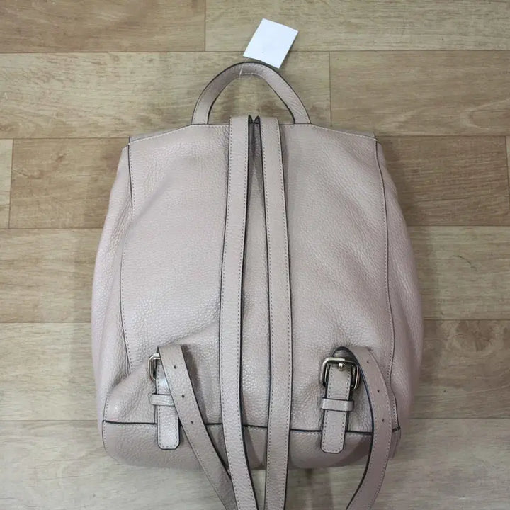 [BUNJANG] Coccinelle Leather Backpack / B-10635/코코넬레 정품 여성용 가죽 백팩