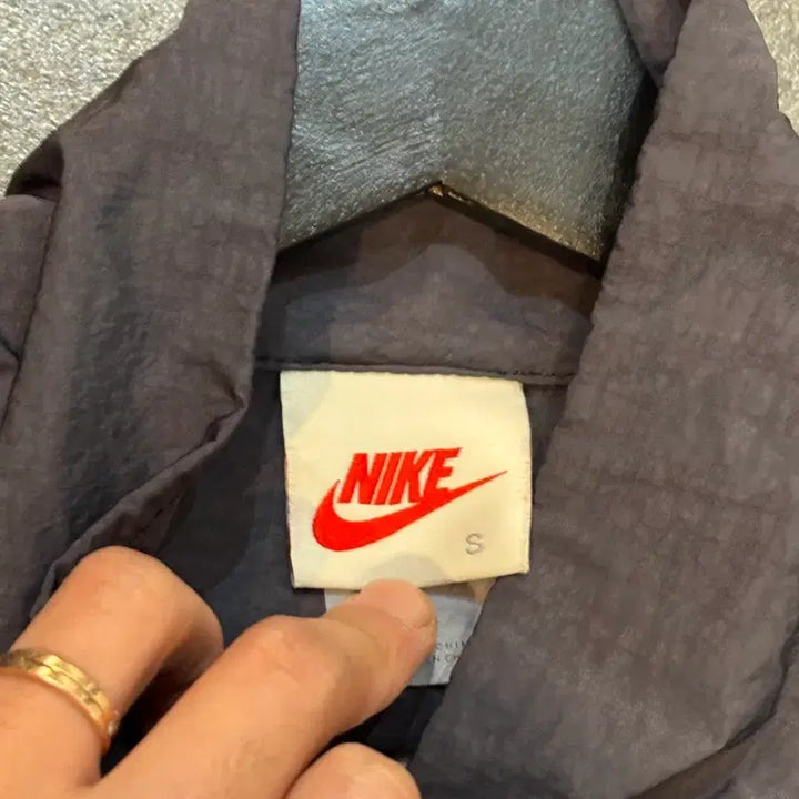 [BUNJANG] Nike x Stussy Windrunner Off Noir Jacket / 나이키X스투시 나투시 윈드어어 오프 느와르 자켓