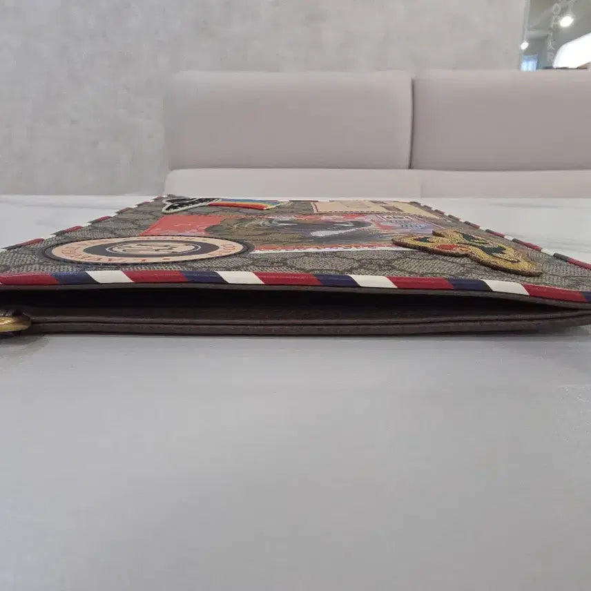 [BUNJANG] Gucci GG Supreme Courrier Patch Clutch Bag / 구찌 GG수프림 쿠리에 패치 클러치백 145431790