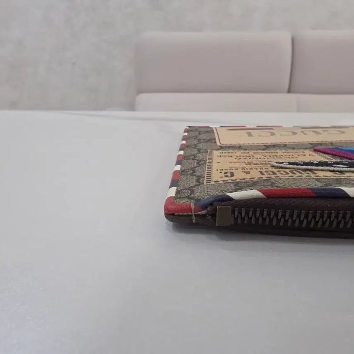 [BUNJANG] Gucci GG Supreme Courrier Patch Clutch Bag / 구찌 GG수프림 쿠리에 패치 클러치백 145431790