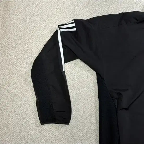 [BUNJANG] Adidas L Three-Stripe Windbreaker / 아디다스 L 삼선 바람막이