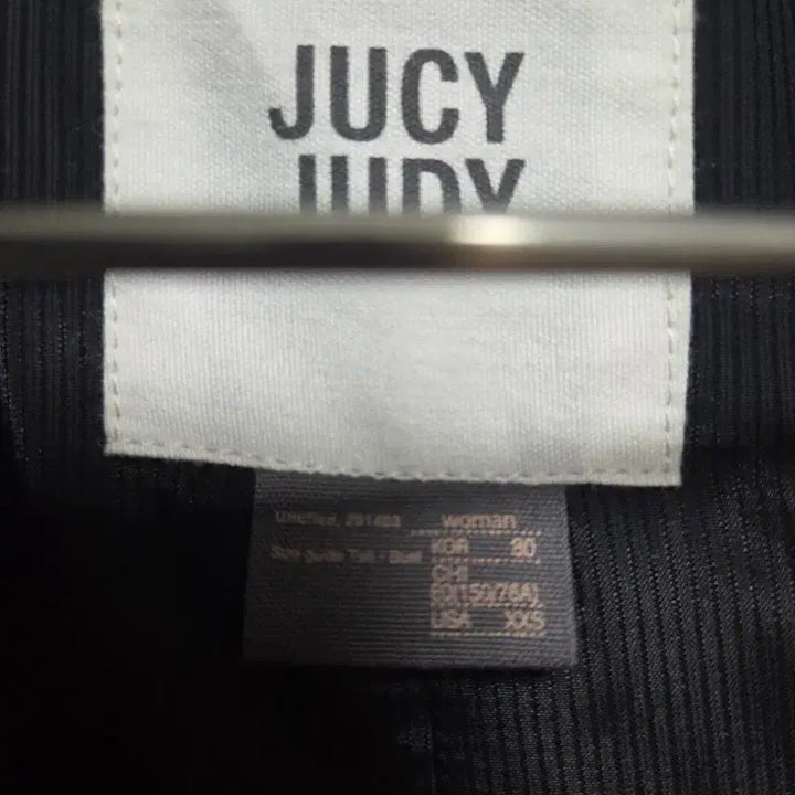 [BUNJANG] Juicy Judy Black Crop Jacket / 쥬시쥬디 블랙 크롭 자켓