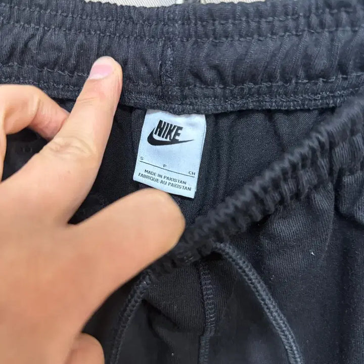 [BUNJANG] Nike Black Shorts / 나이키 블랙 반바지
