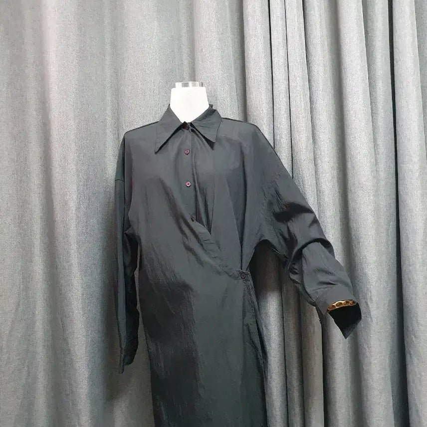 [SOLD OUT] 보웬 사각사각차콜 맥시원피스