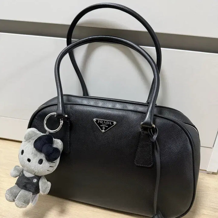 [SOLD OUT] 프라다 사피아노 숄더백