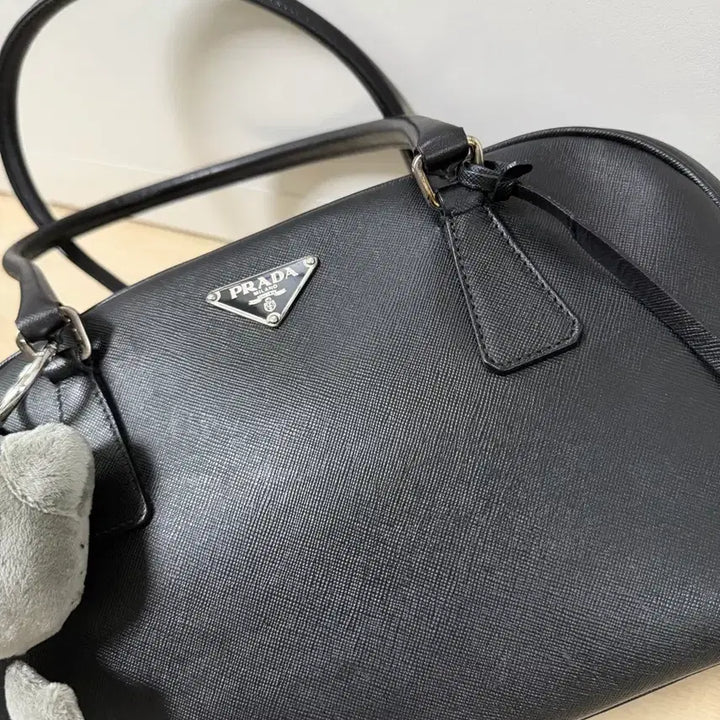 [SOLD OUT] 프라다 사피아노 숄더백