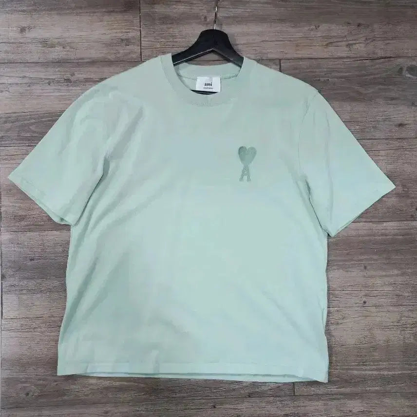 [BUNJANG] BTS Army Heart Logo Green T-shirt / 아미 하트로고반팔 그린공용