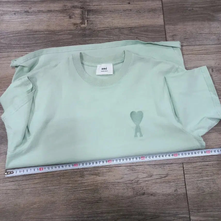 [BUNJANG] BTS Army Heart Logo Green T-shirt / 아미 하트로고반팔 그린공용