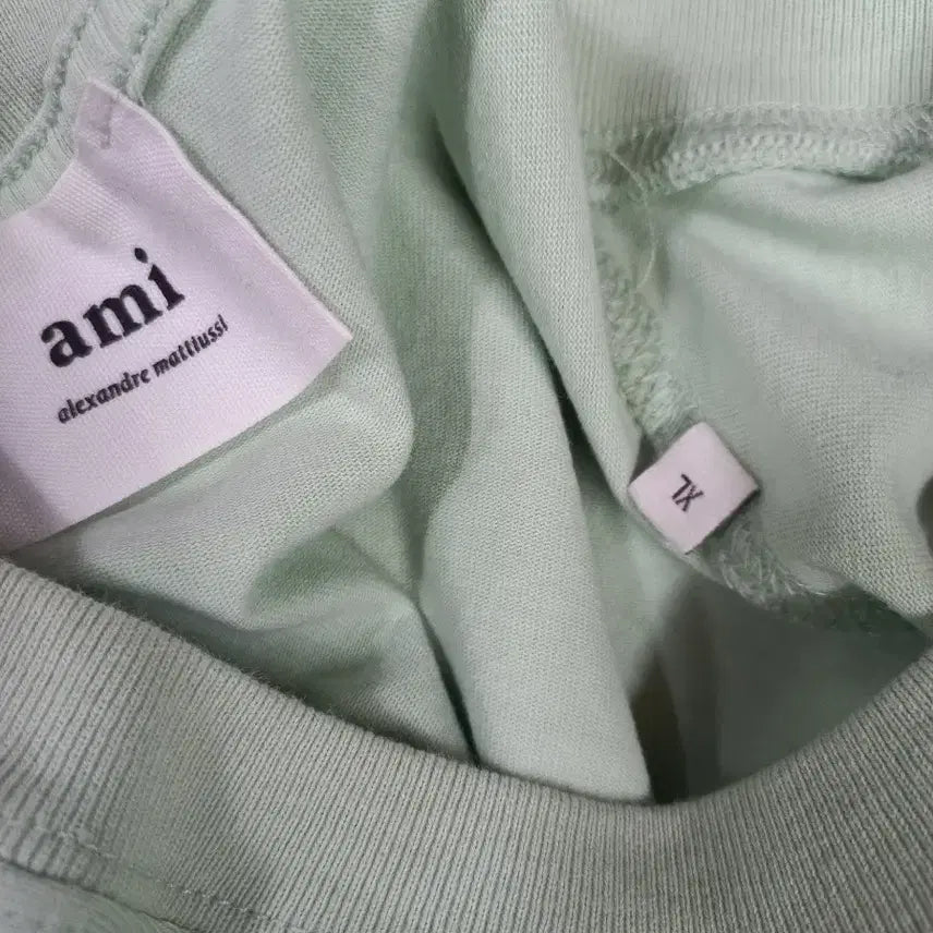 [BUNJANG] BTS Army Heart Logo Green T-shirt / 아미 하트로고반팔 그린공용
