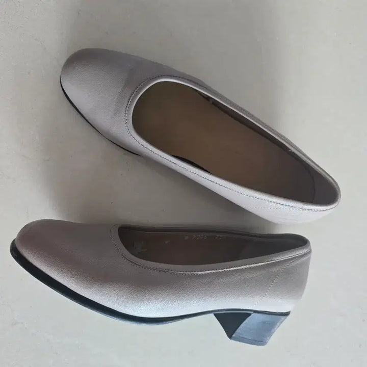 [BUNJANG] Gabor Leather Comfort Pumps (235) / 가버 소가죽 컴포트 펌프스 235