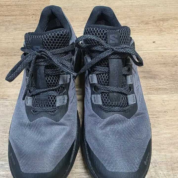 [BUNJANG] Salomon Gore-Tex Hiking Shoes / 살로몬 등산화 블랙 고어텍스 운동화