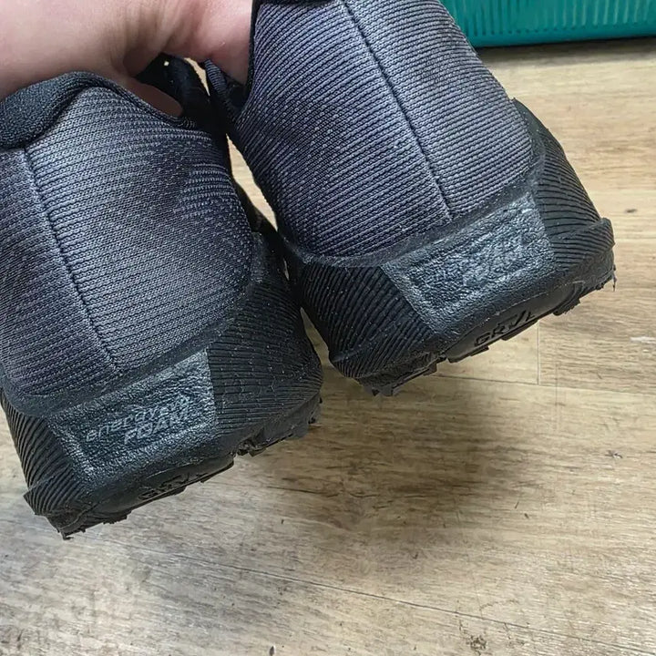 [BUNJANG] Salomon Gore-Tex Hiking Shoes / 살로몬 등산화 블랙 고어텍스 운동화