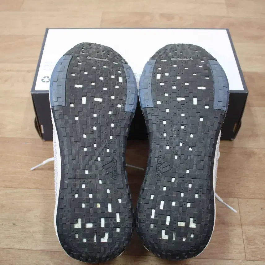 [BUNJANG] Adidas Pulseboost Gray Sneakers (Men&