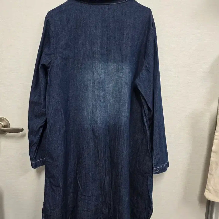 [BUNJANG] Moomin Embroidered Denim Shirt Dress / 무민 자수 데님 셔츠 원피스
