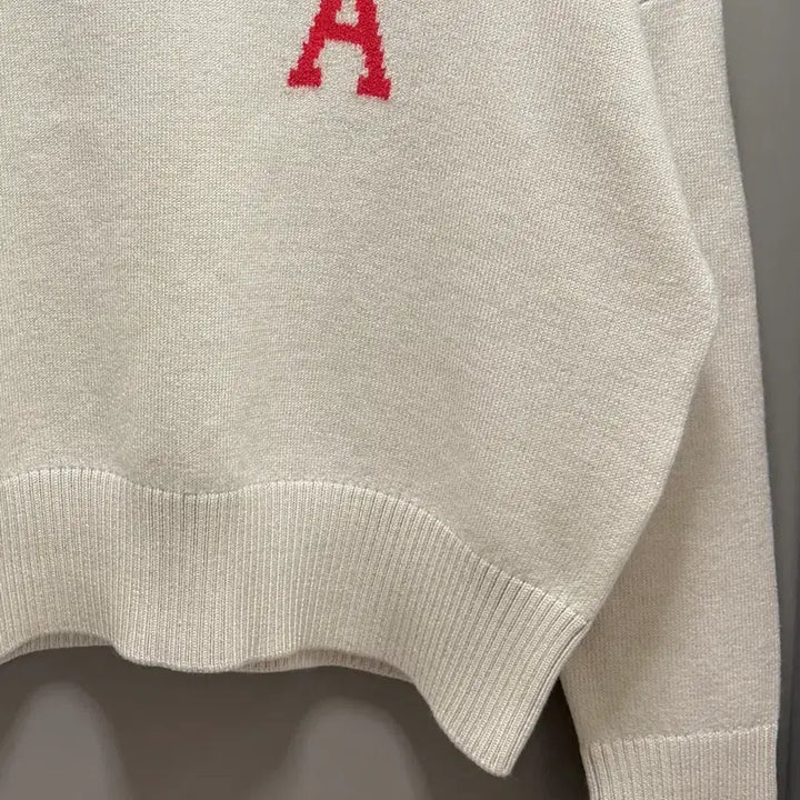 [BUNJANG] Ami Merino Wool Intarsia Knit Beige S / 아미 메리노울 인타르시아 니트 베이지 S