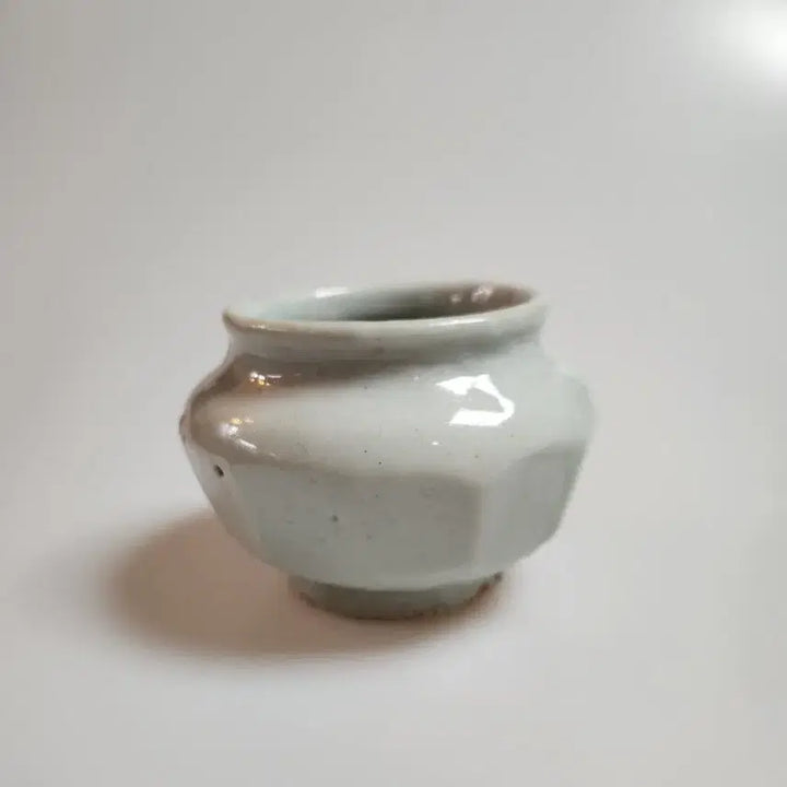 [BUNJANG] Joseon Dynasty White Porcelain Octagonal Vase / 골동품 조선시대 후기 조선백자 다각호