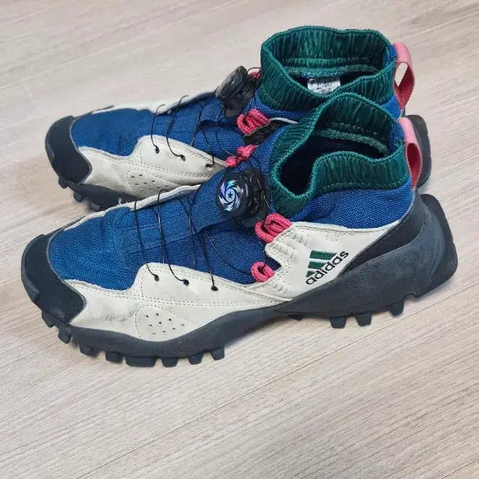 [SOLD OUT] 아디다스(250) 보아 빈티지 등산화 운동화